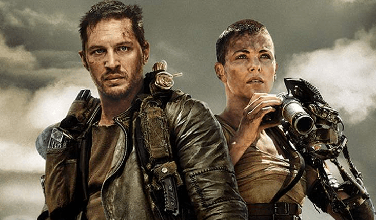 Tom Hardy e Charlize Theron em Mad max: estrada da furia