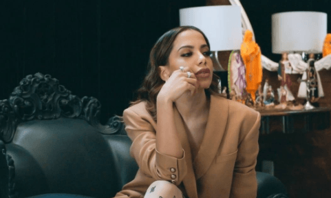cena de Anitta: Made In Honório